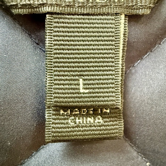 J. Crew Quilted Barn Jacket: Navy Blue, corduroy collar, gold-tone hardware - Picture 4 of 6